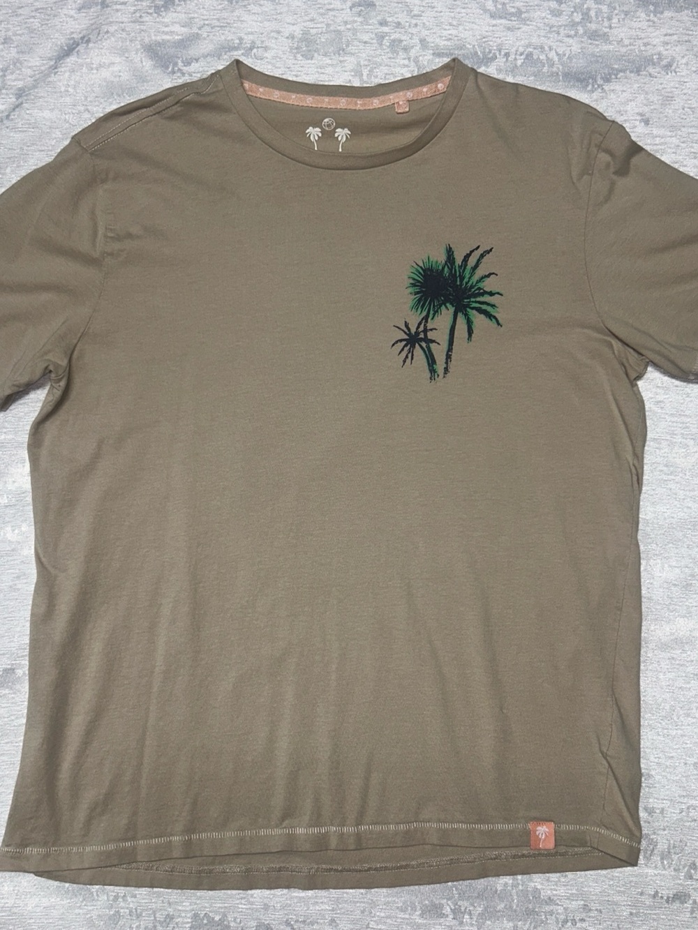 Free Planet Mens Large T Shirt Beach Scene Graphic This Is My Happy Place Tee